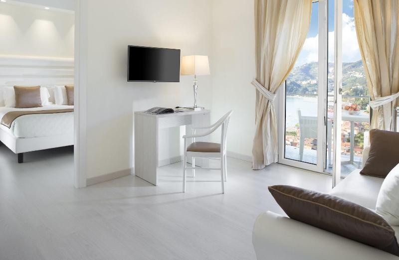 Europa Grand Hotel image