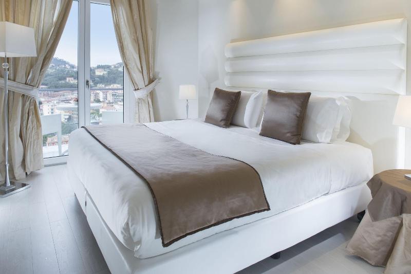 Europa Grand Hotel image