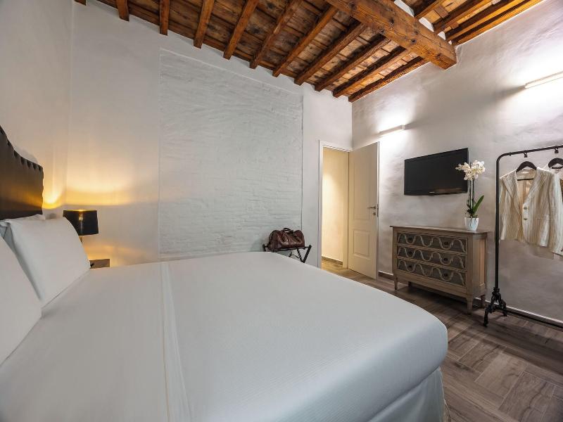 Globus Urban Hotel image