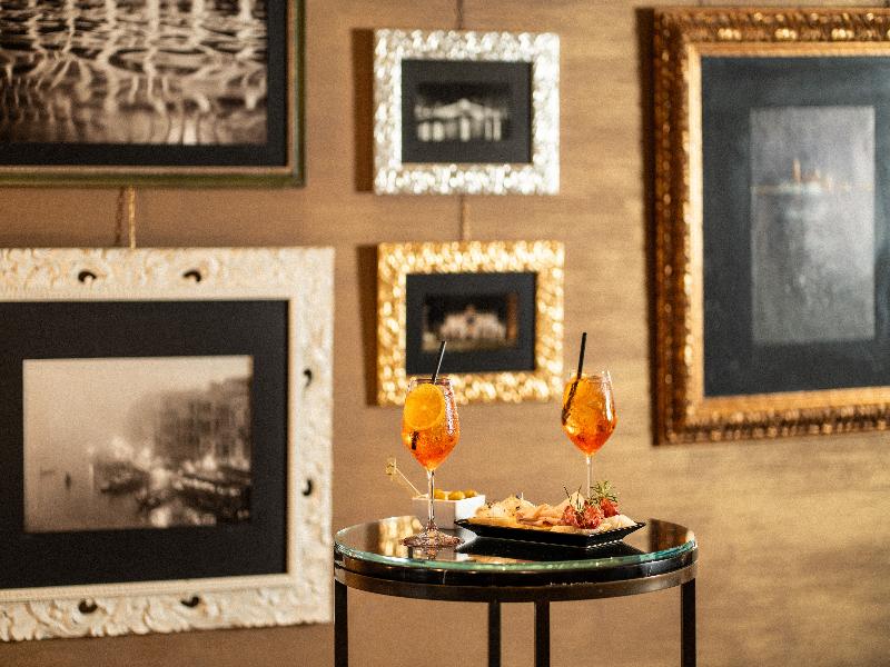 Vignette Collection The Venice Times Hotel By IHG image