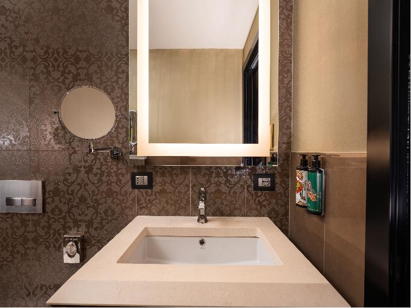 Vignette Collection The Venice Times Hotel By IHG image
