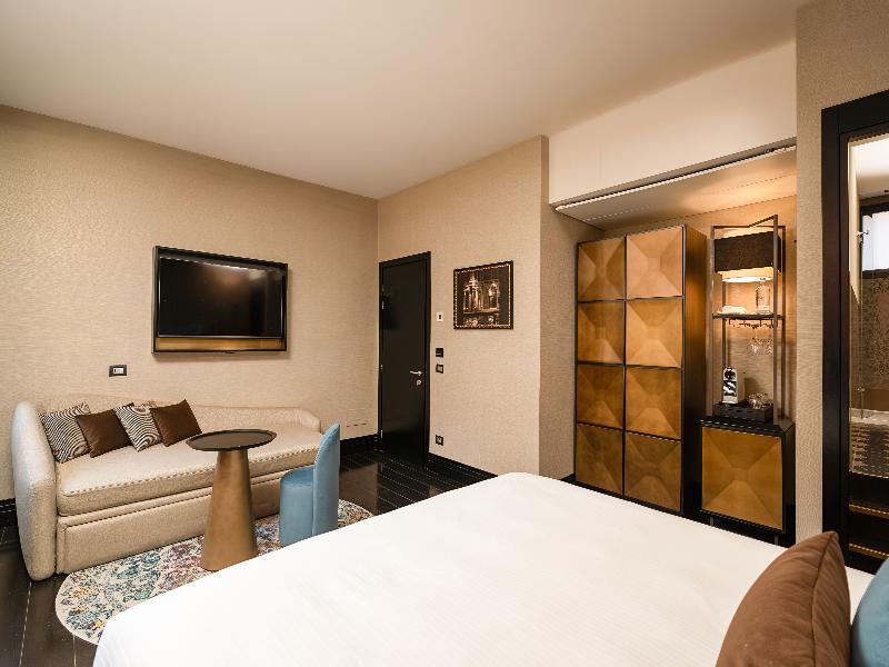 Vignette Collection The Venice Times Hotel By IHG image