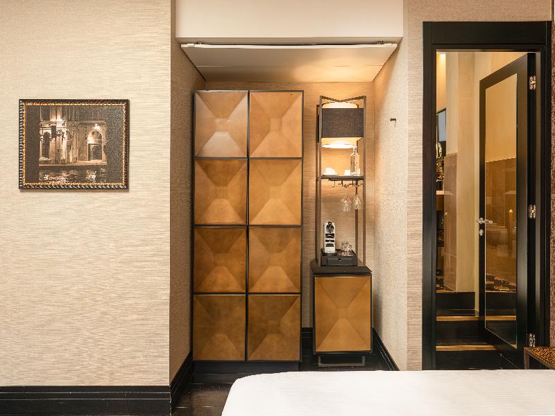 Vignette Collection The Venice Times Hotel By IHG image