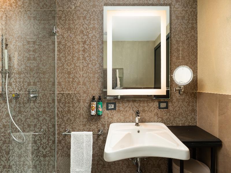 Vignette Collection The Venice Times Hotel By IHG image