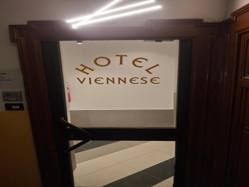 Hotel Viennese image