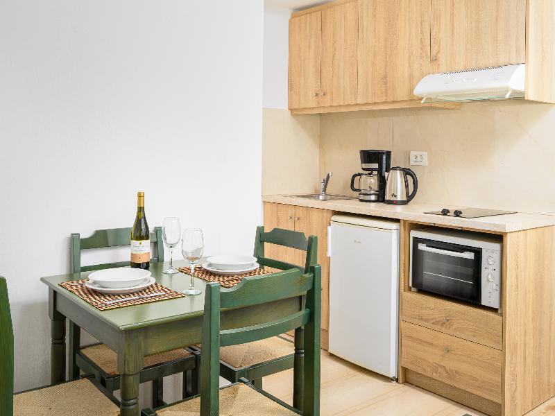 Nikolas Villas image