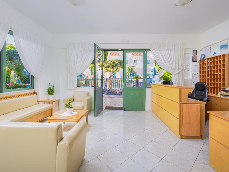 Nikolas Villas image
