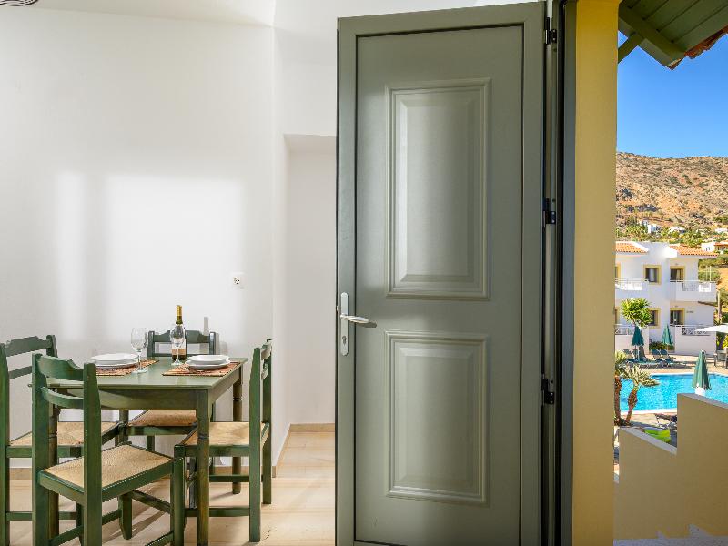 Nikolas Villas image