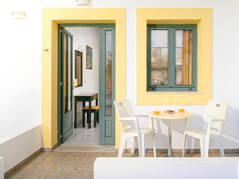 Nikolas Villas image
