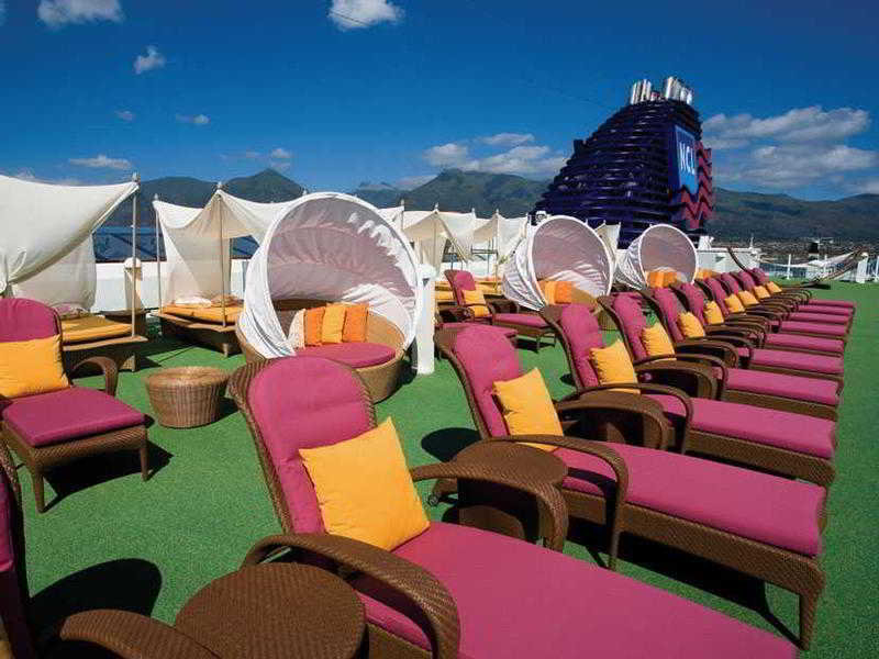 Norwegian Jade Cruise Ship