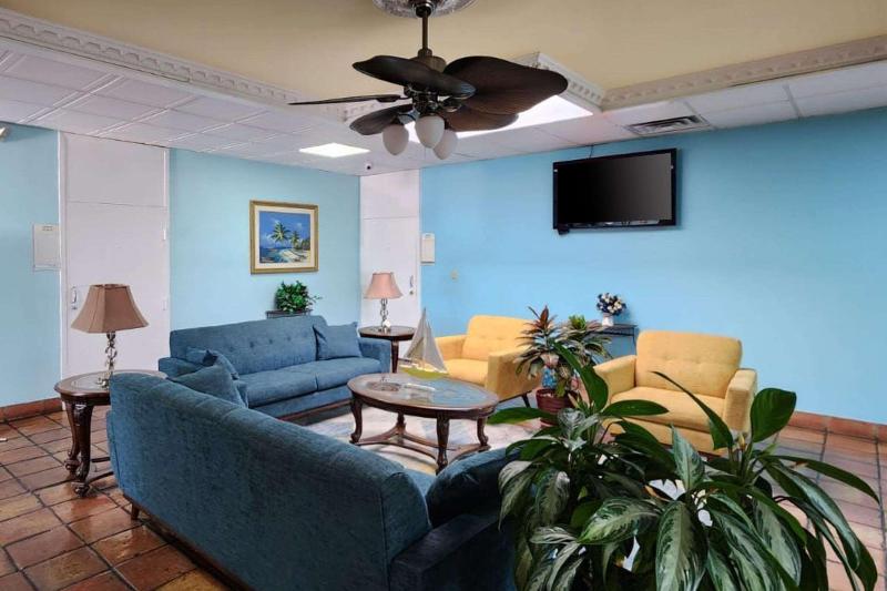 Quality Inn & Suites Gulf Breeze Bayside Pensacola image
