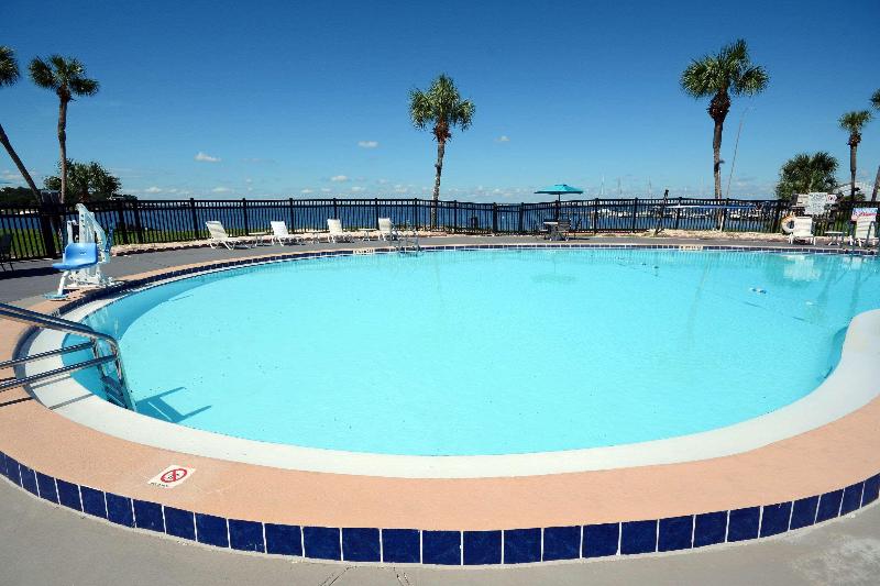 Quality Inn & Suites Gulf Breeze Bayside Pensacola image