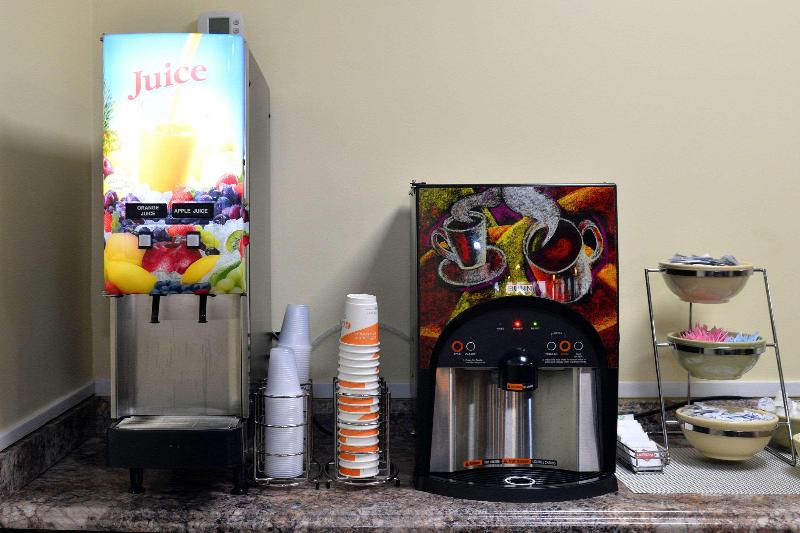 Quality Inn & Suites Gulf Breeze Bayside Pensacola image