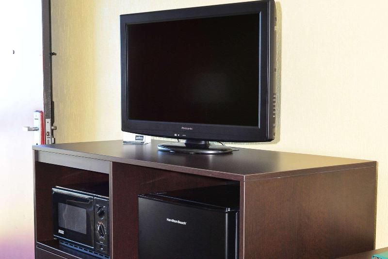 Quality Inn & Suites Gulf Breeze Bayside Pensacola image