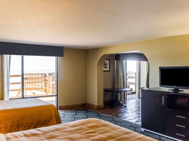 Quality Inn & Suites Gulf Breeze Bayside Pensacola image