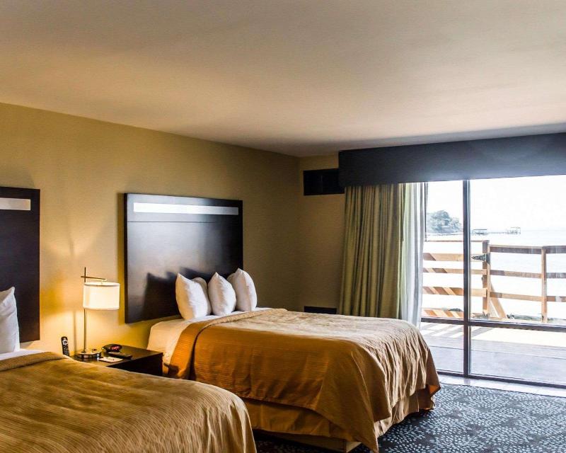 Quality Inn & Suites Gulf Breeze Bayside Pensacola image