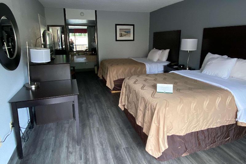 Quality Inn & Suites Gulf Breeze Bayside Pensacola image