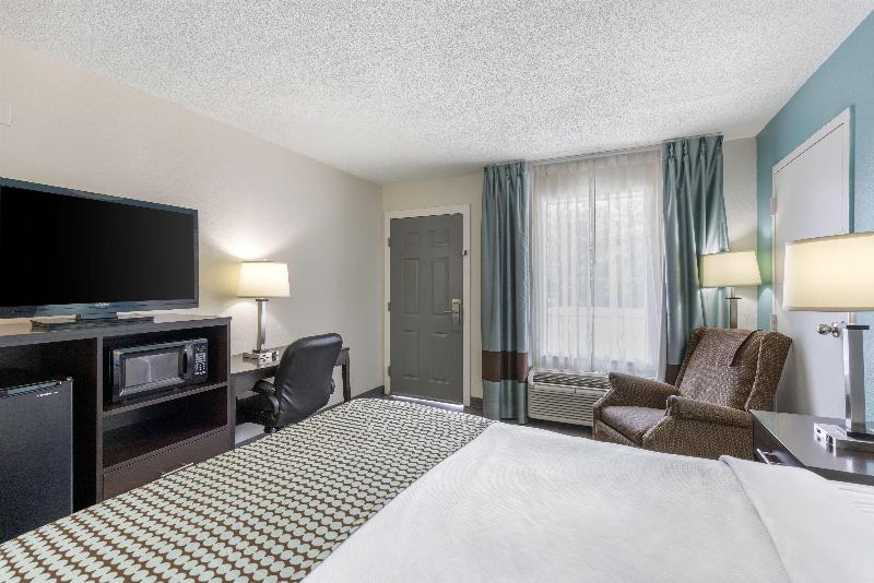 SureStay Plus Hotel by Best Western Asheboro image