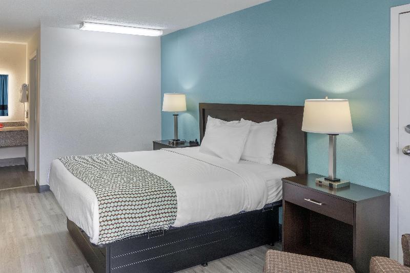 SureStay Plus Hotel by Best Western Asheboro image
