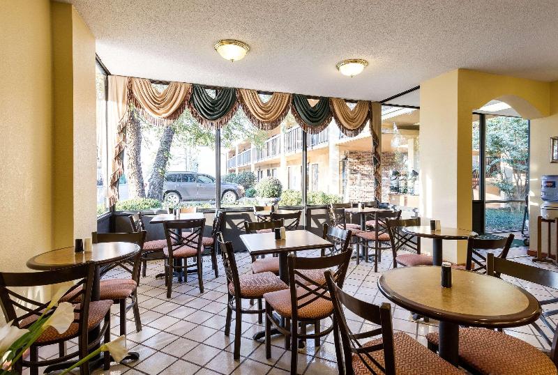 Quality Inn Blytheville I-55 image