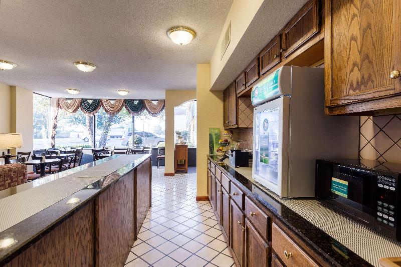 Quality Inn Blytheville I-55 image