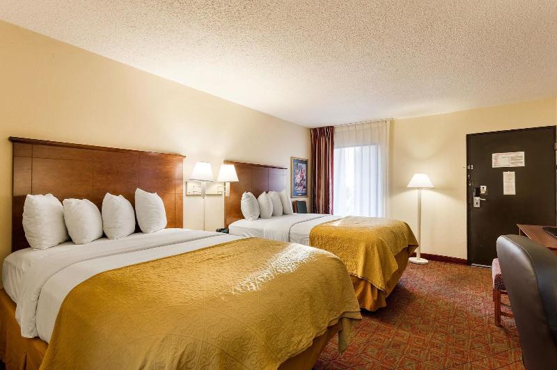Quality Inn Blytheville I-55 image