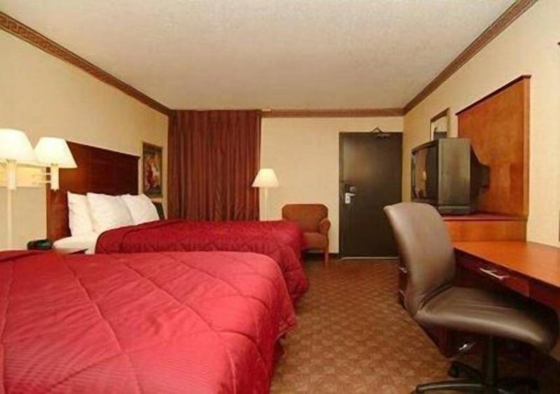 Quality Inn Blytheville I-55 image