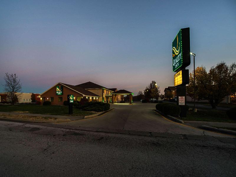 Quality Inn Carbondale University Area image