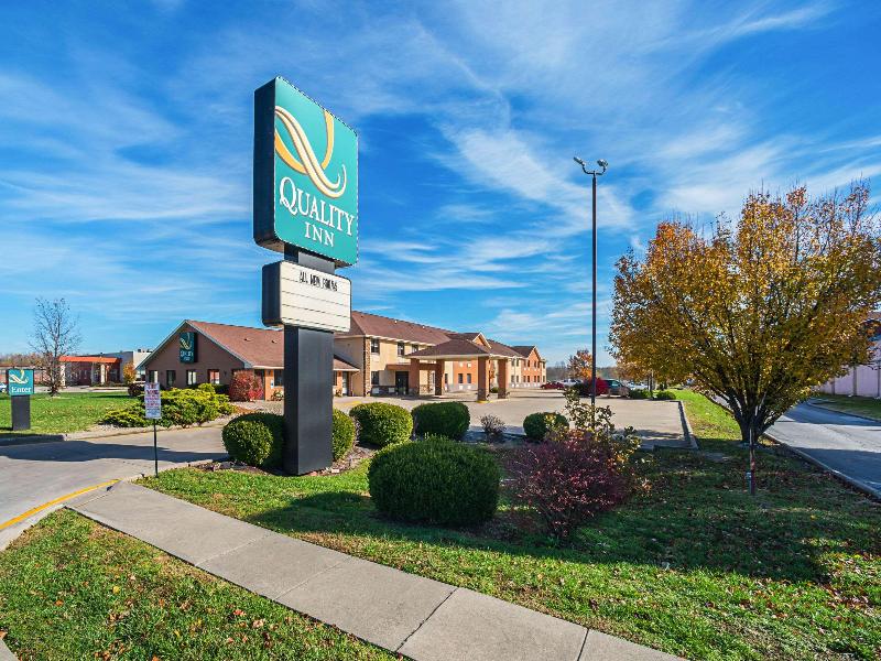Quality Inn Carbondale University Area image