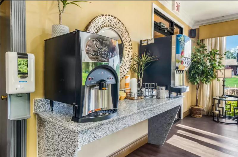 Quality Inn  & Suites Corinth West image