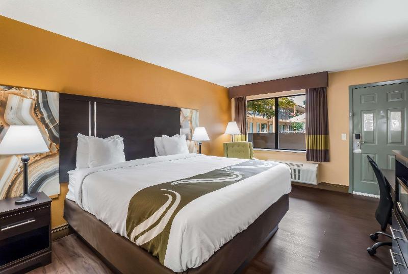 Quality Inn  & Suites Corinth West image