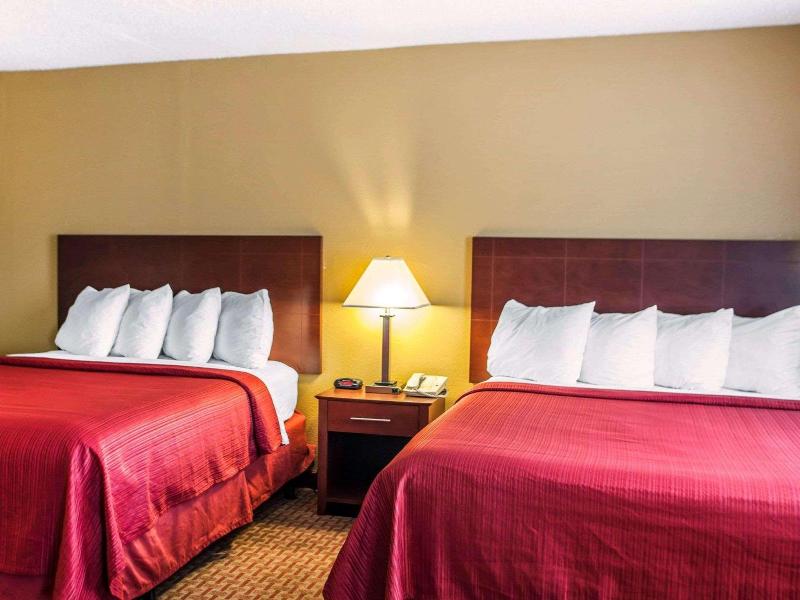 Quality Inn & Suites Davenport near I-80 image