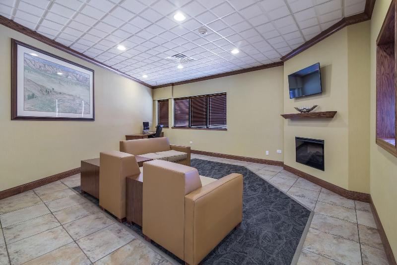 Badlands Inn & Suites image