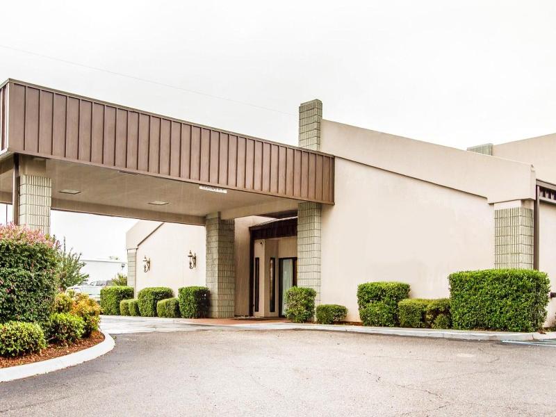 Quality Inn
