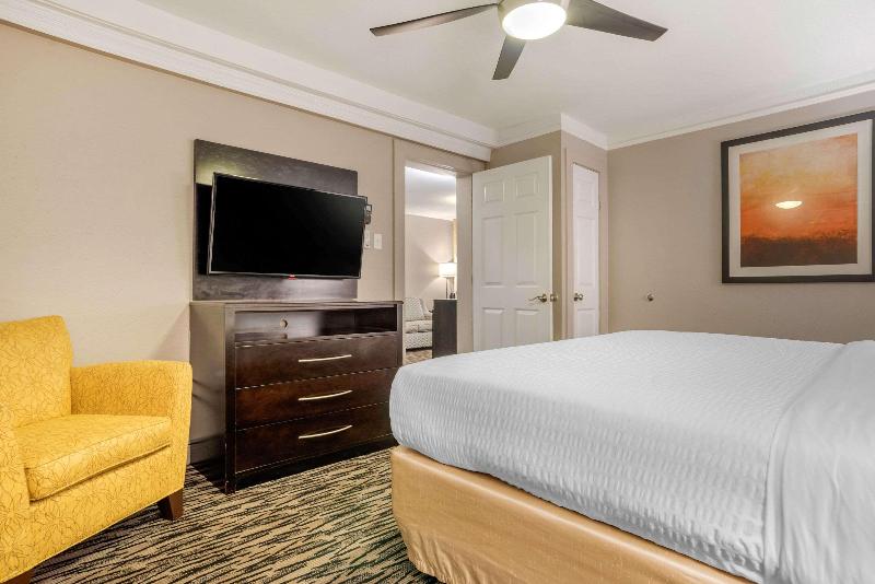 Clarion Inn Conference Center South Gonzales image