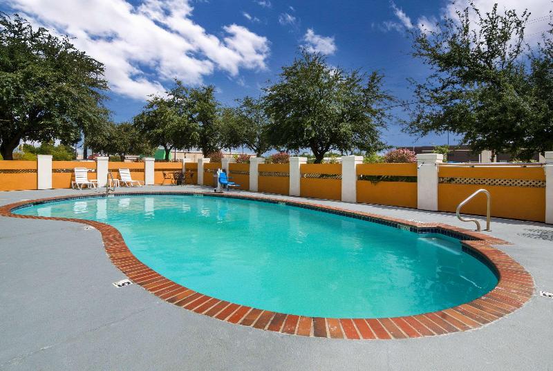 Quality Inn & Suites - Granbury image
