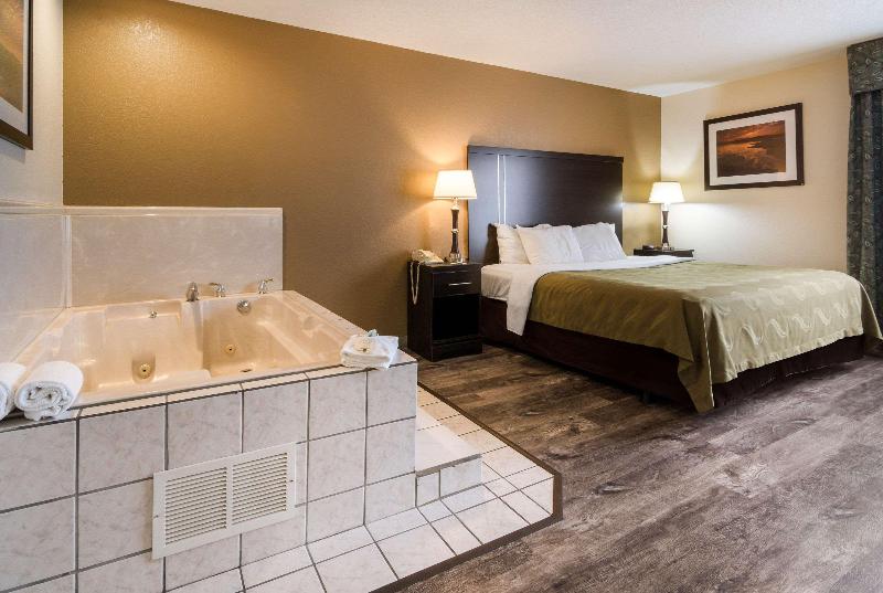 Quality Inn & Suites - Granbury image