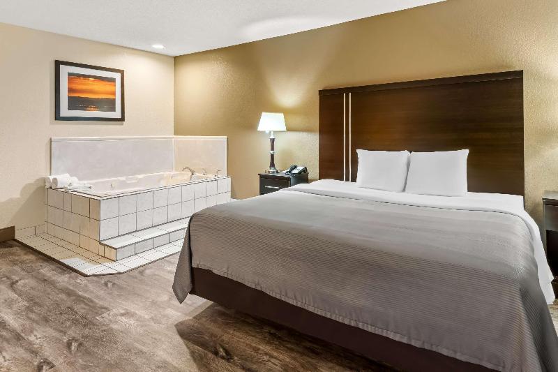 Quality Inn & Suites - Granbury image