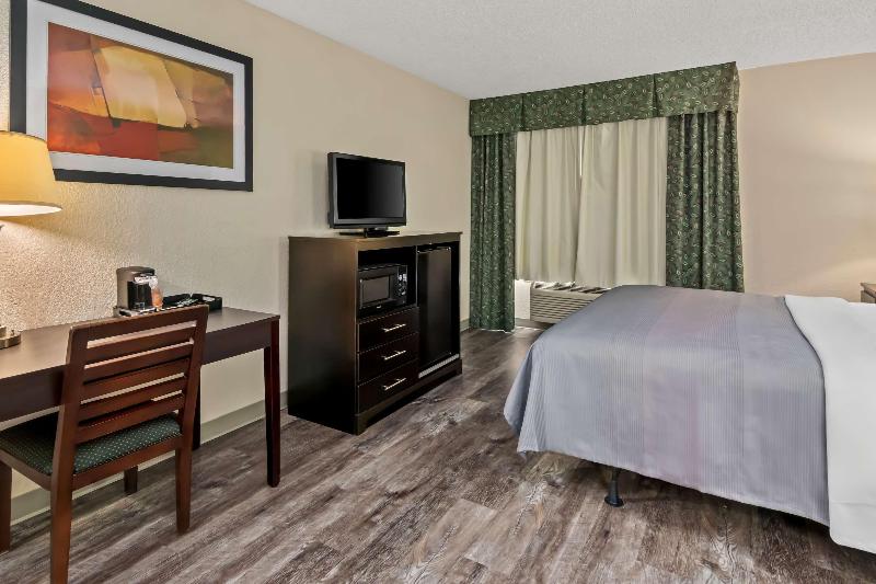 Quality Inn & Suites - Granbury image