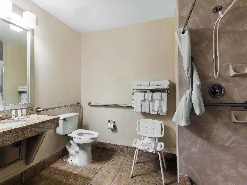 Quality Inn & Suites - Granbury image