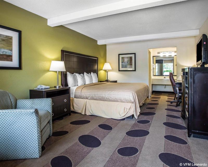Quality Inn Greenwood Hwy 25 image