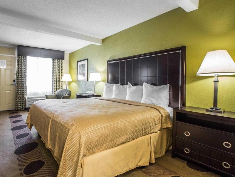 Quality Inn Greenwood Hwy 25 image