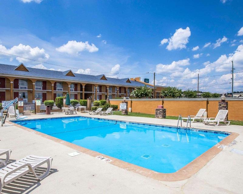 Quality Inn Greenwood Hwy 25 image