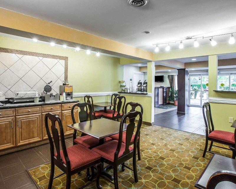 Quality Inn Greenwood Hwy 25 image
