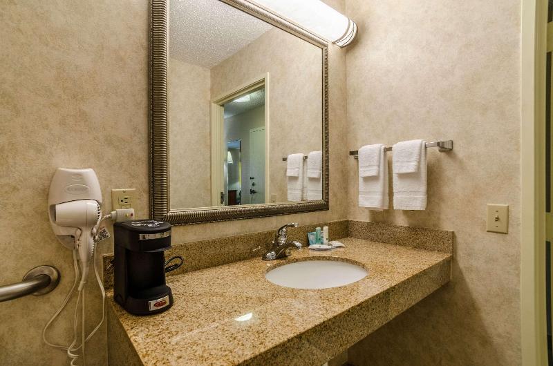 Quality Inn Harrison North image