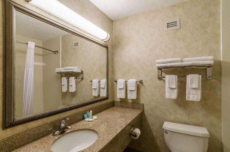 Quality Inn Harrison North image