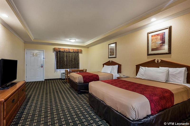 Econo Lodge Inn And Suites Horn Lake - Southhaven image