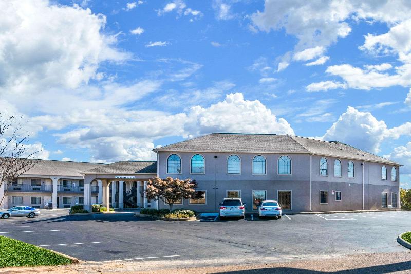 Econo Lodge Inn And Suites Horn Lake - Southhaven image
