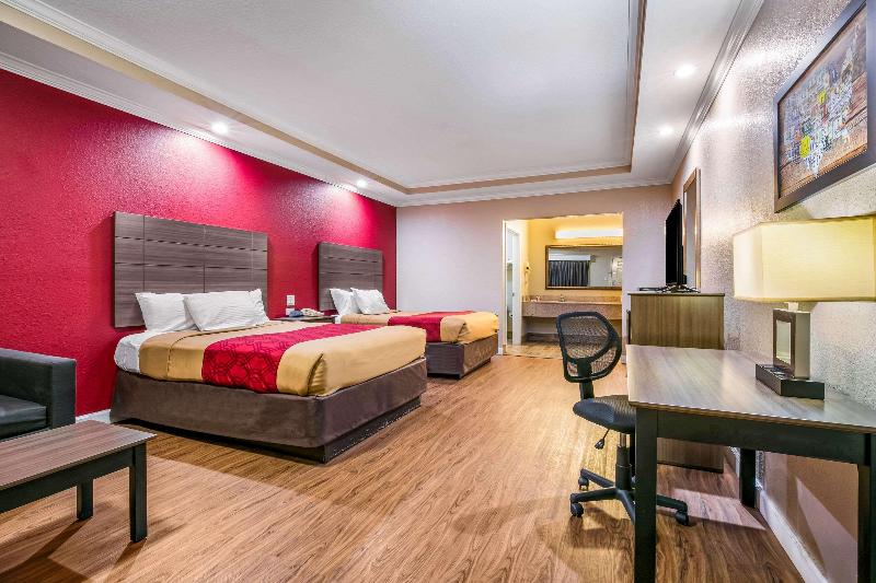 Econo Lodge Inn And Suites Horn Lake - Southhaven image