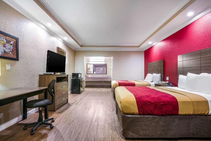 Econo Lodge Inn And Suites Horn Lake - Southhaven image
